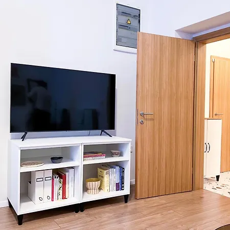Aumetz Square Apartment Idrija Exterior foto