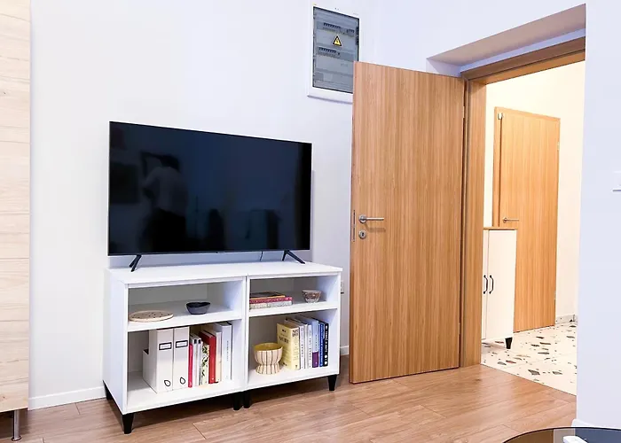 Aumetz Square Apartment