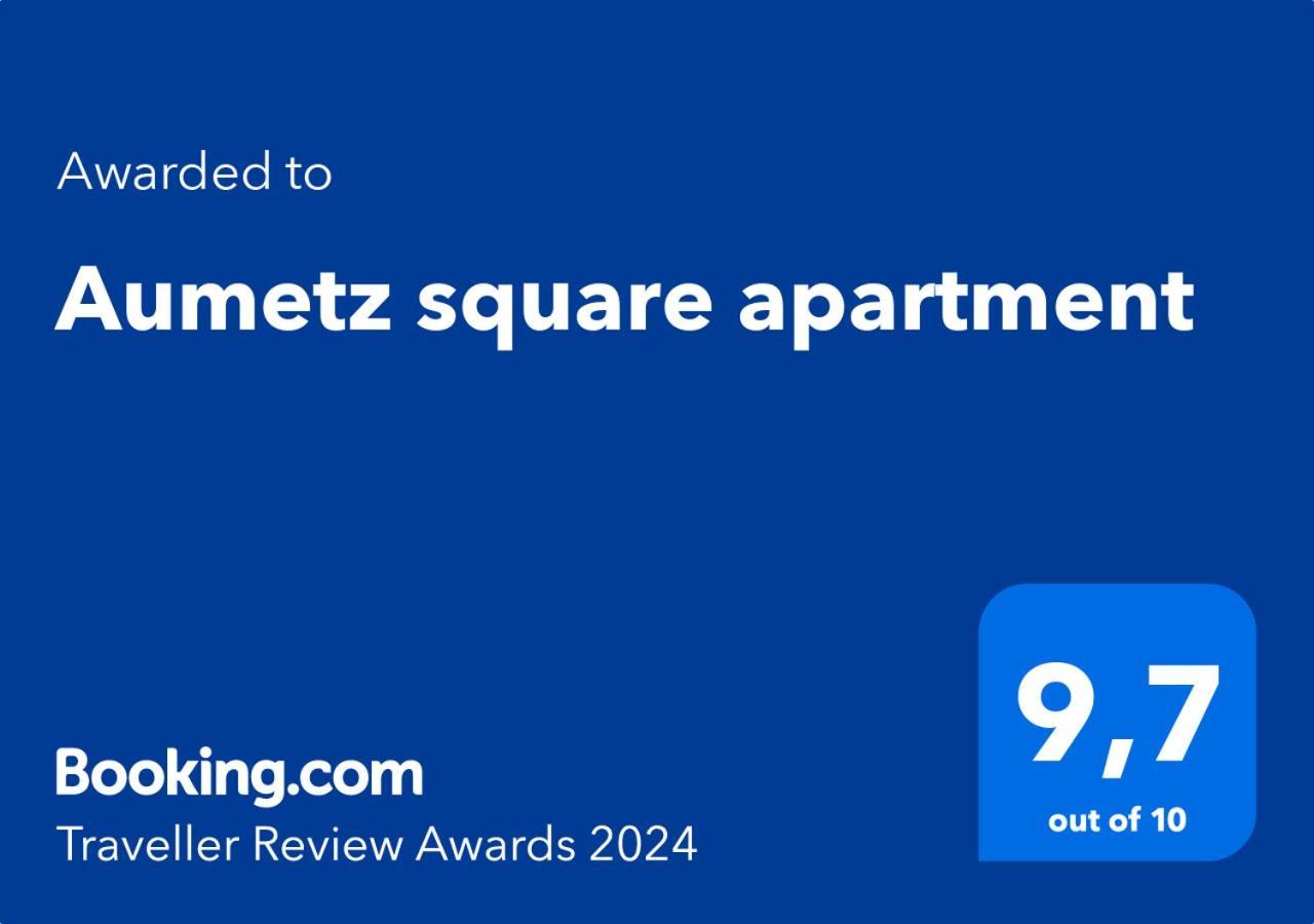 Aumetz Square
